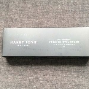 Harry Josh Premium Oval Brush